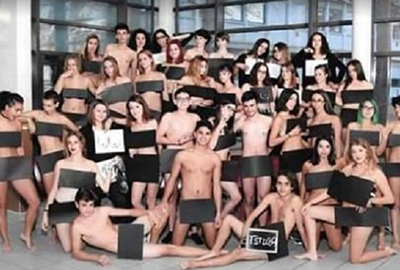 【画像あり】フランスの高校の全裸記念撮影がうらやましい・・・