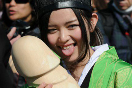 【朗報】愛知県小牧市のチンポ祭り、今年も無事執り行われるｗｗｗｗｗ