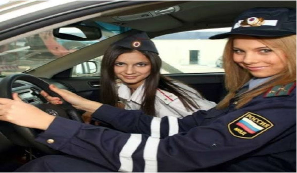 【画像】ロシア人婦警がエロすぎる
