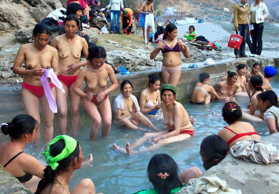【画像あり】 中国の混浴風呂、丸見えすぎてクッソスケベｗｗｗｗ