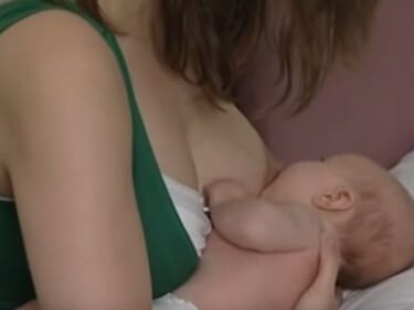 YouTubeにある巨乳ママの授乳動画、マジで癒されるｗｗｗｗｗ