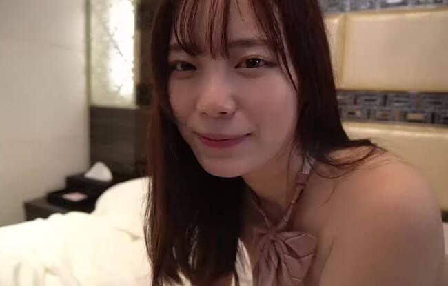 FC2PPV_細身色白巨乳美人エロ画像