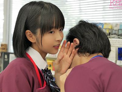 アルバイト_コンビニ女従業員JKパンチラエロ画像