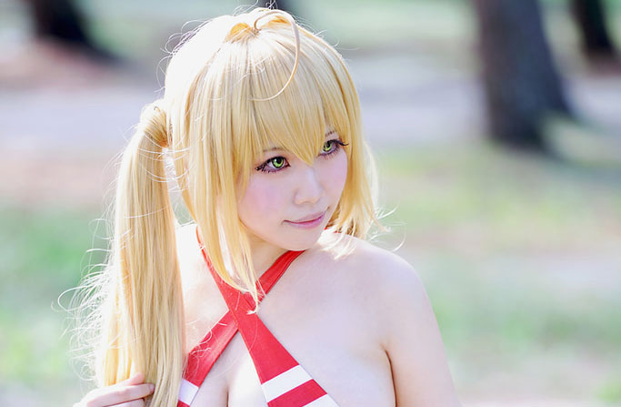 【画像】 爆乳コスプレイヤー、乳首丸出しではしゃいでしまうｗｗｗｗｗ