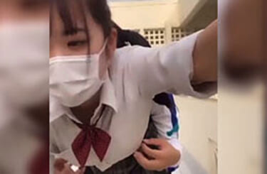 【動画】彼氏持ちJKさん、彼氏以外に乳首をカリカリされてしまうｗｗｗｗｗ