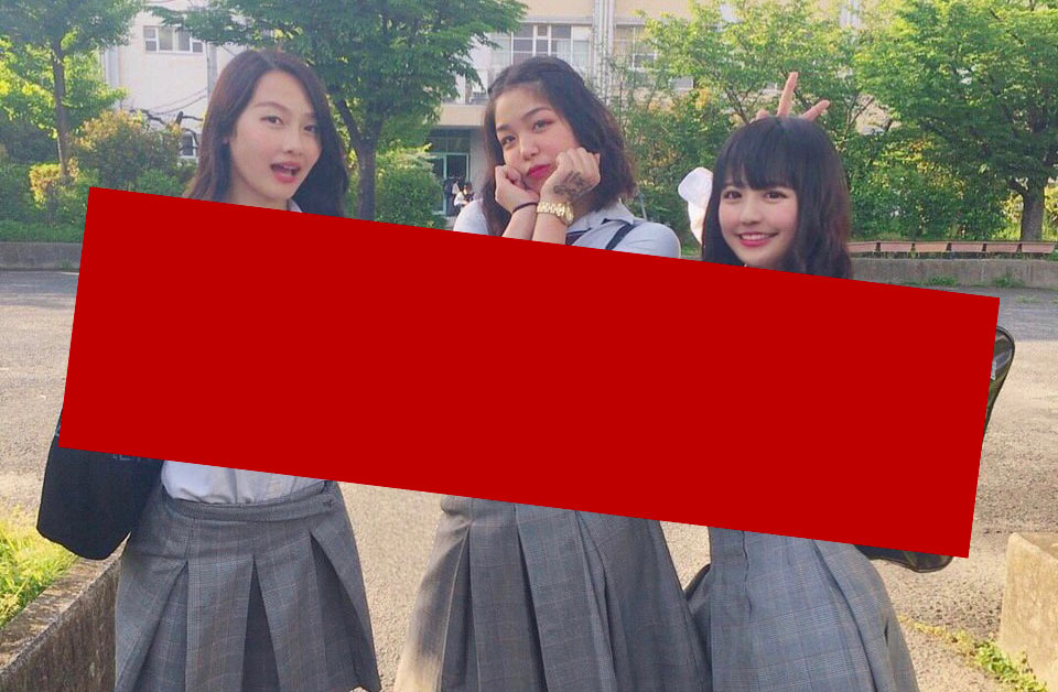 【画像】 この3人組ＪＫさん、1人だけ規格外のお○ぱいを晒してしまうｗｗｗｗｗ
